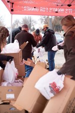 Volunteers Making beef boxes-sml